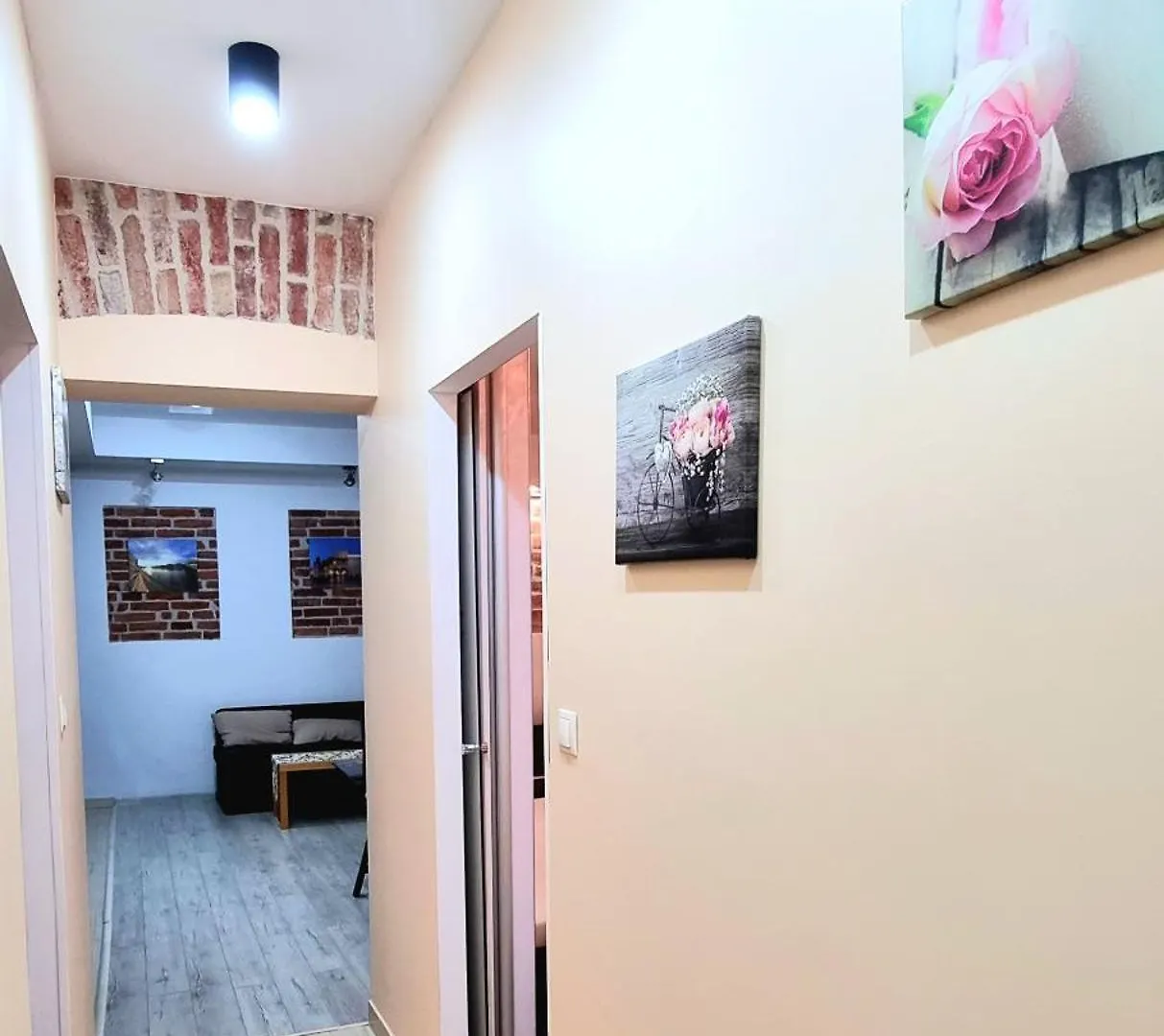 Old Town Brick Apartment Krakow