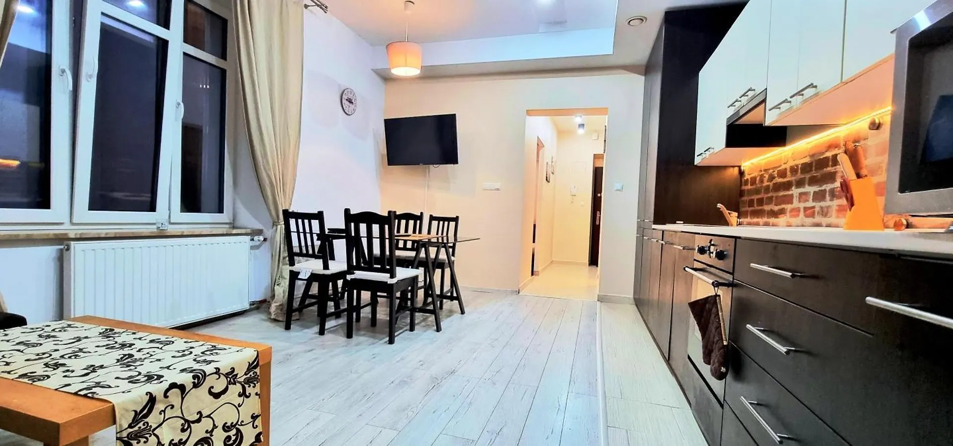 Old Town Brick Apartment Krakow