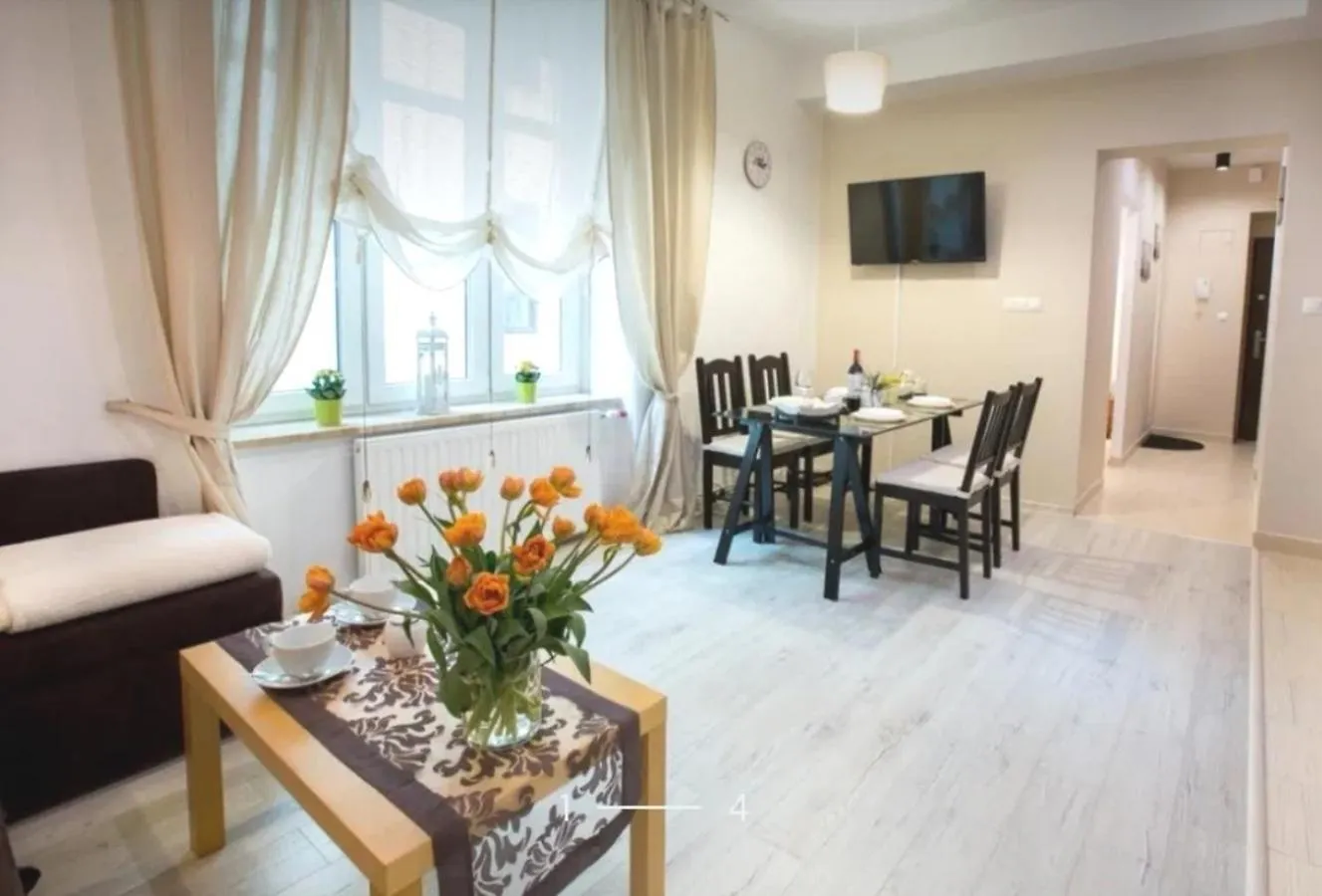 Old Town Brick Apartment Krakow